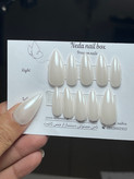 ناخن شیری کروم کلیر قد بلند آماده ارسال